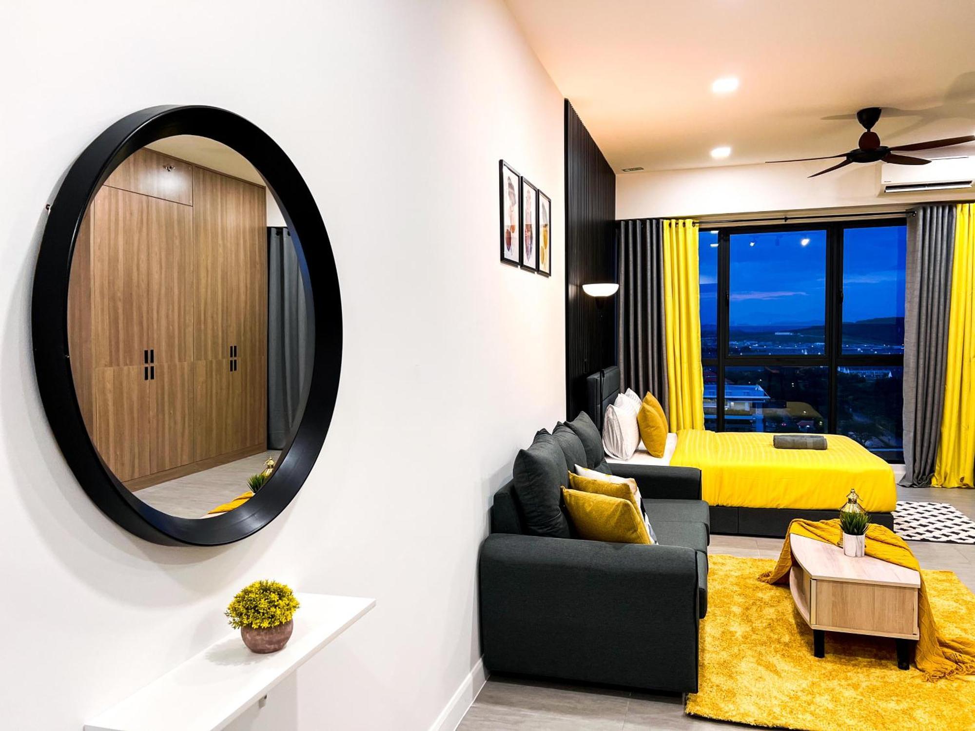 Bell - Klia Transit Hub - Erl Salak Tinggi Station - Apartment Sepang