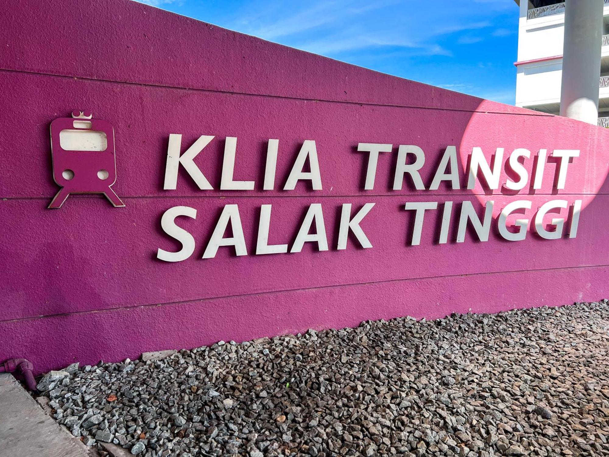 Bell - Klia Transit Hub - Erl Salak Tinggi Station - Pangsapuri Sepang